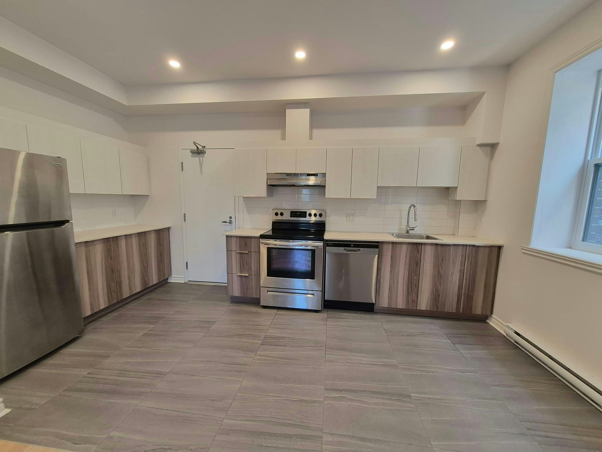 5-5975 Chemin De La Côte Saint Antoine, Montréal, QC, H4A 1S6 - 4