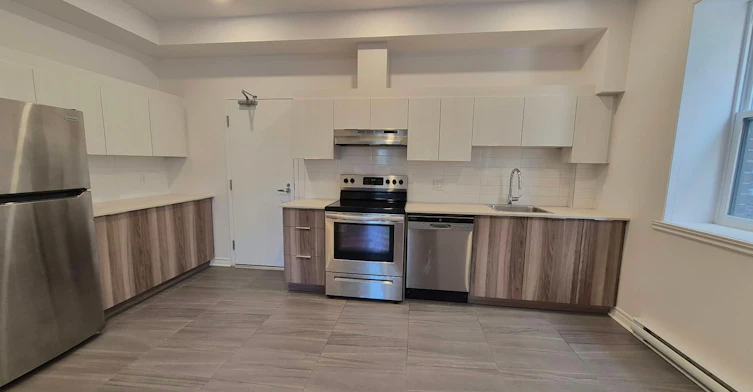 5-5975 Chemin De La Côte Saint Antoine, Montréal, QC, H4A 1S6 - 4