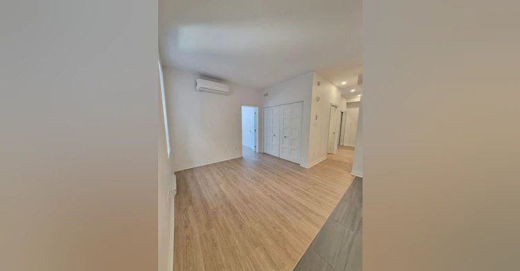 5-5975 Chemin De La Côte Saint Antoine, Montréal, QC, H4A 1S6 - 5