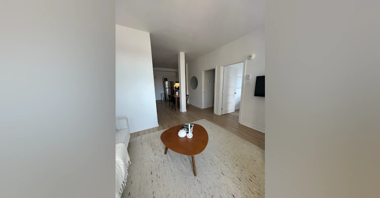 8-5975 Chemin De La Côte Saint Antoine, Montréal, QC, H4A 1S6 - 2