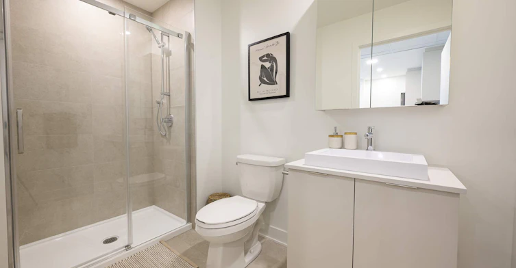 336-4500 Rue Hochelaga, Montréal, QC, H1V 0C3 - 3