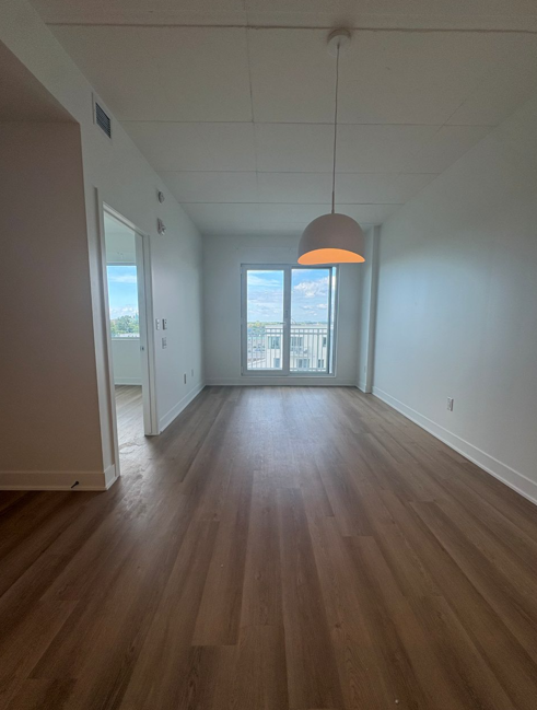 604-4500 Rue Hochelaga, Montréal, QC, H1V 0C3 - 2
