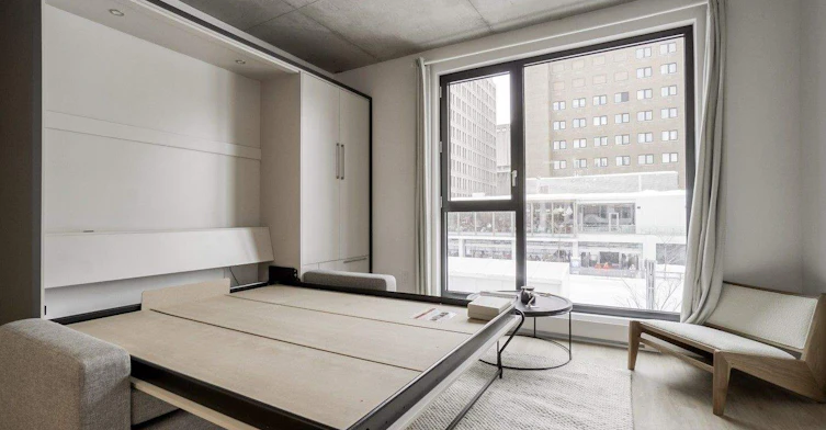 300-1424 Boul. Saint Laurent, Montréal, QC, H2X 2S7 - 2