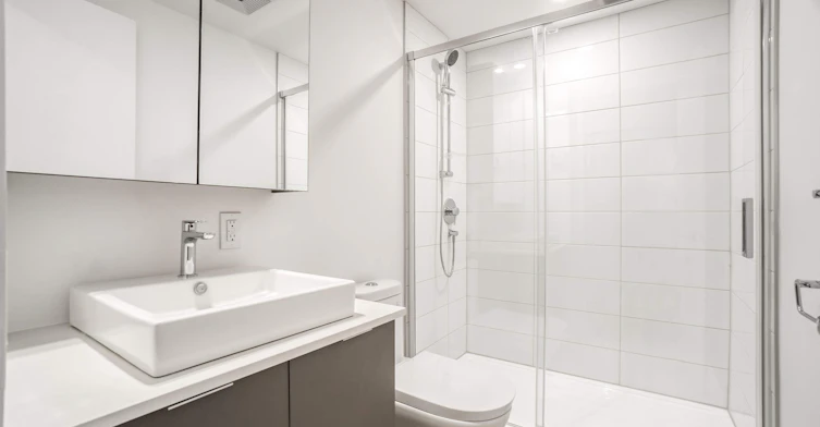 401-1424 Boul. Saint Laurent, Montréal, QC, H2X 2S7 - 7