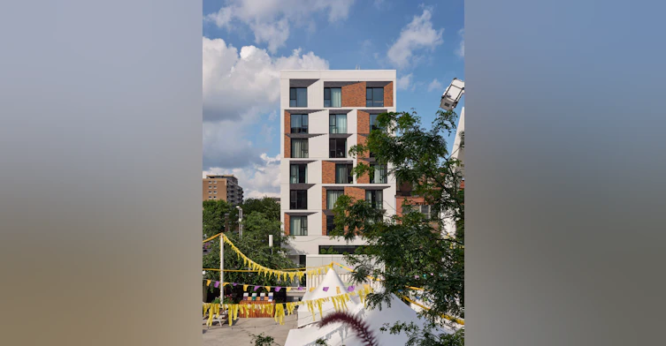 401-1424 Boul. Saint Laurent, Montréal, QC, H2X 2S7 - 11