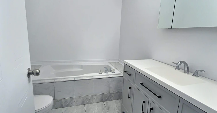 4-20 De La Cour Villeneuve, Charlemagne, QC, J5Z 4Y3 - 2