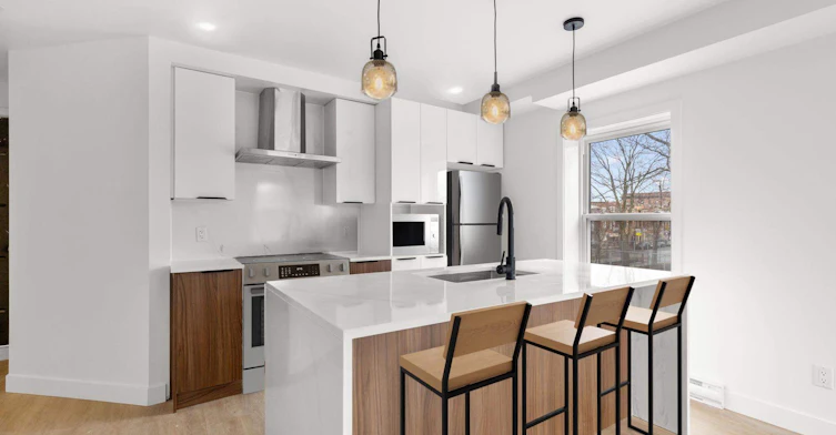 L5-Rue De Rouen, Montréal, QC, H2K 1M6 - 5