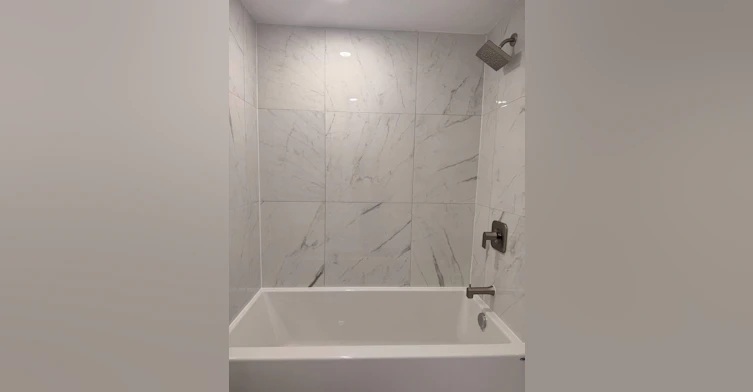 3-4210 R. Saint Zotique, Montréal, QC, H1T 1K9 - 4