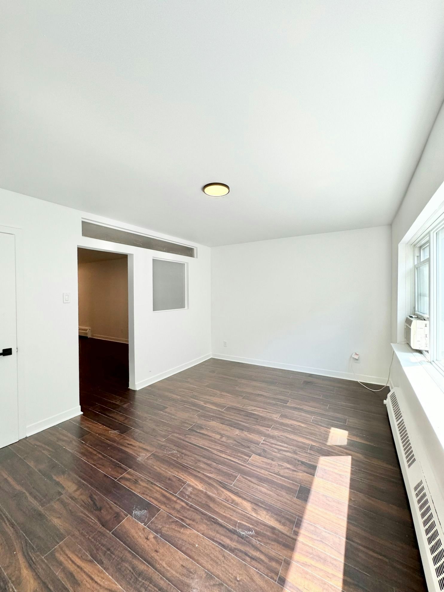 21-5855 Rue De Verdun, Montréal, QC, H4H 1M1 - 5