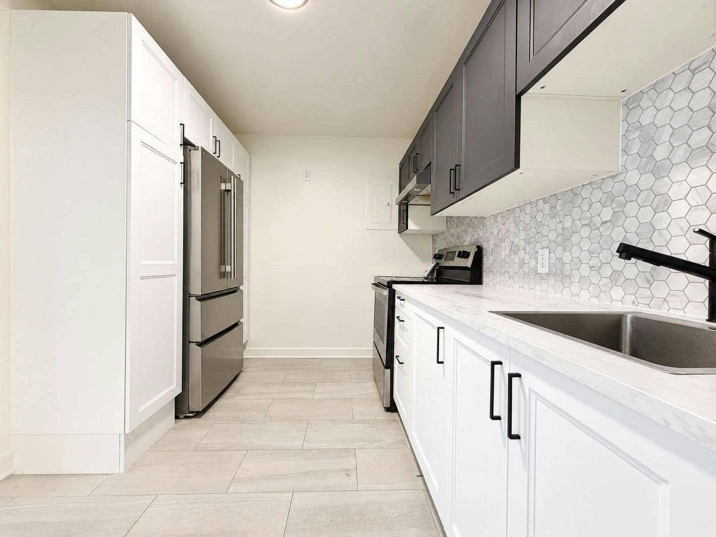23-5855 Rue De Verdun, Montréal, QC, H4H 1M1 - 2