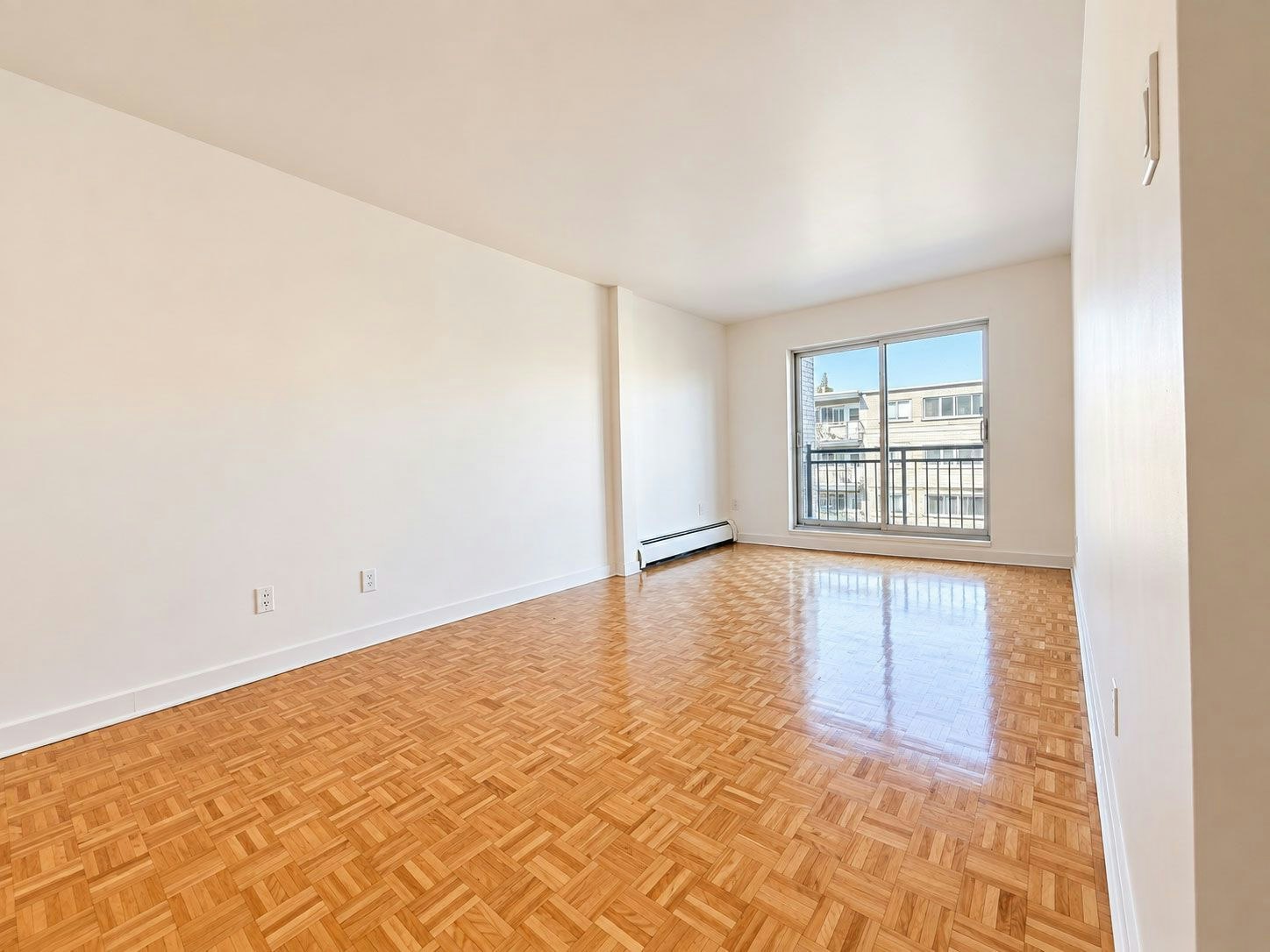 306-700 Rue Gordon, Montréal, QC, H4G 2S1 - 4
