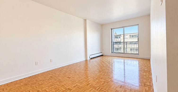 306-700 Rue Gordon, Montréal, QC, H4G 2S1 - 4