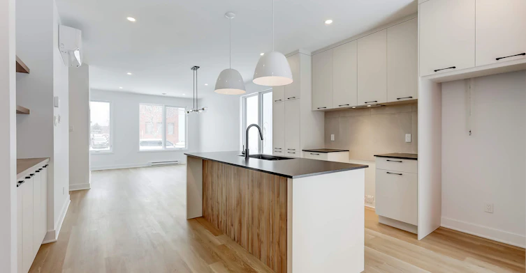 1098-1100 Chemin Du Coteau Rouge, Longueuil, QC, J4K 1W6 - 10