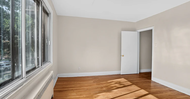 APT 6-4455 Avenue Dupuis, Montréal, QC, H3T 1E7 - 7