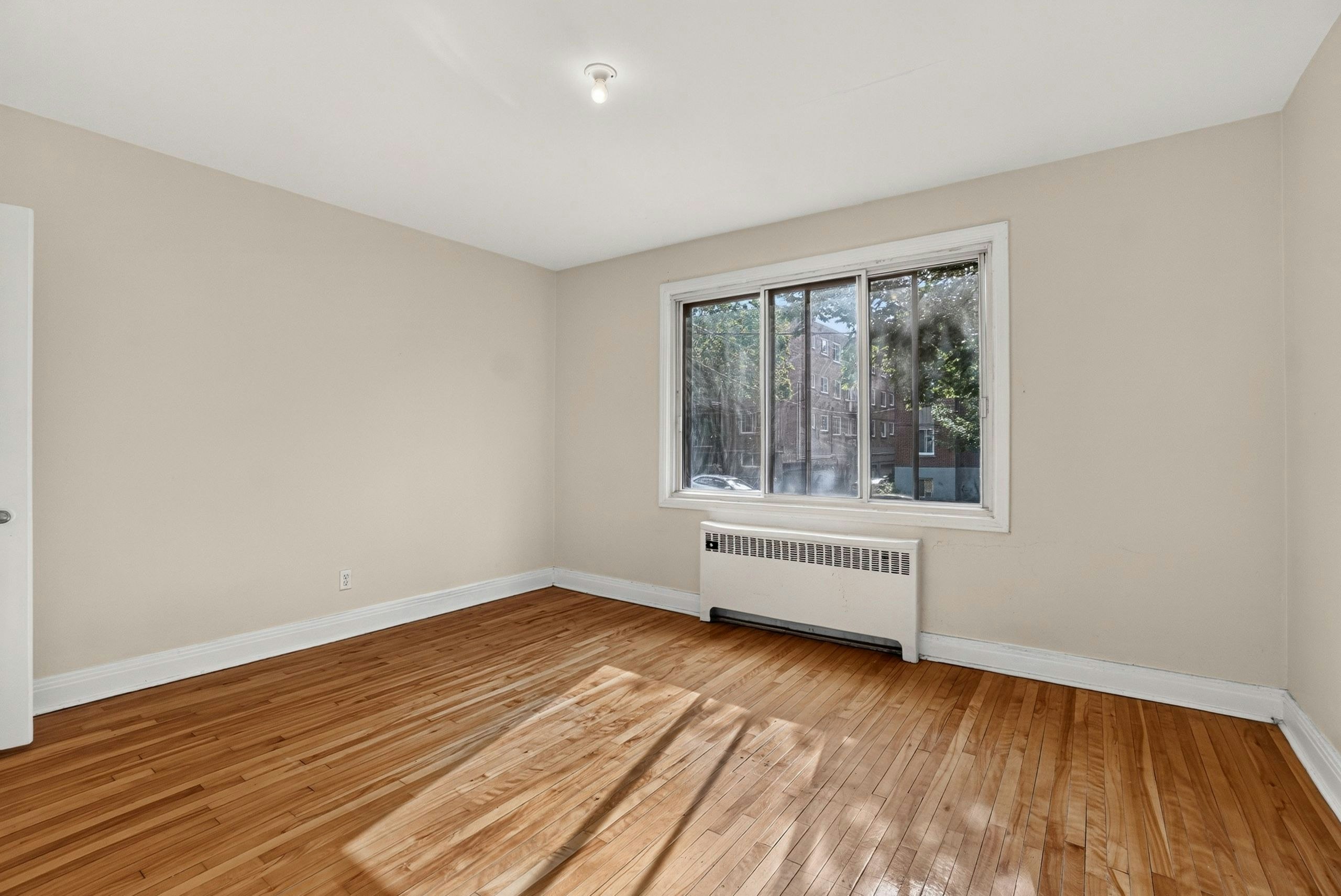 APT 6-4455 Avenue Dupuis, Montréal, QC, H3T 1E7 - 9