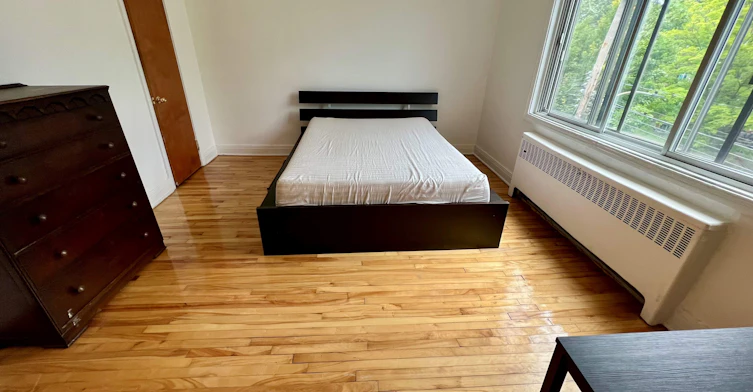 APT 6-4455 Avenue Dupuis, Montréal, QC, H3T 1E7 - 3