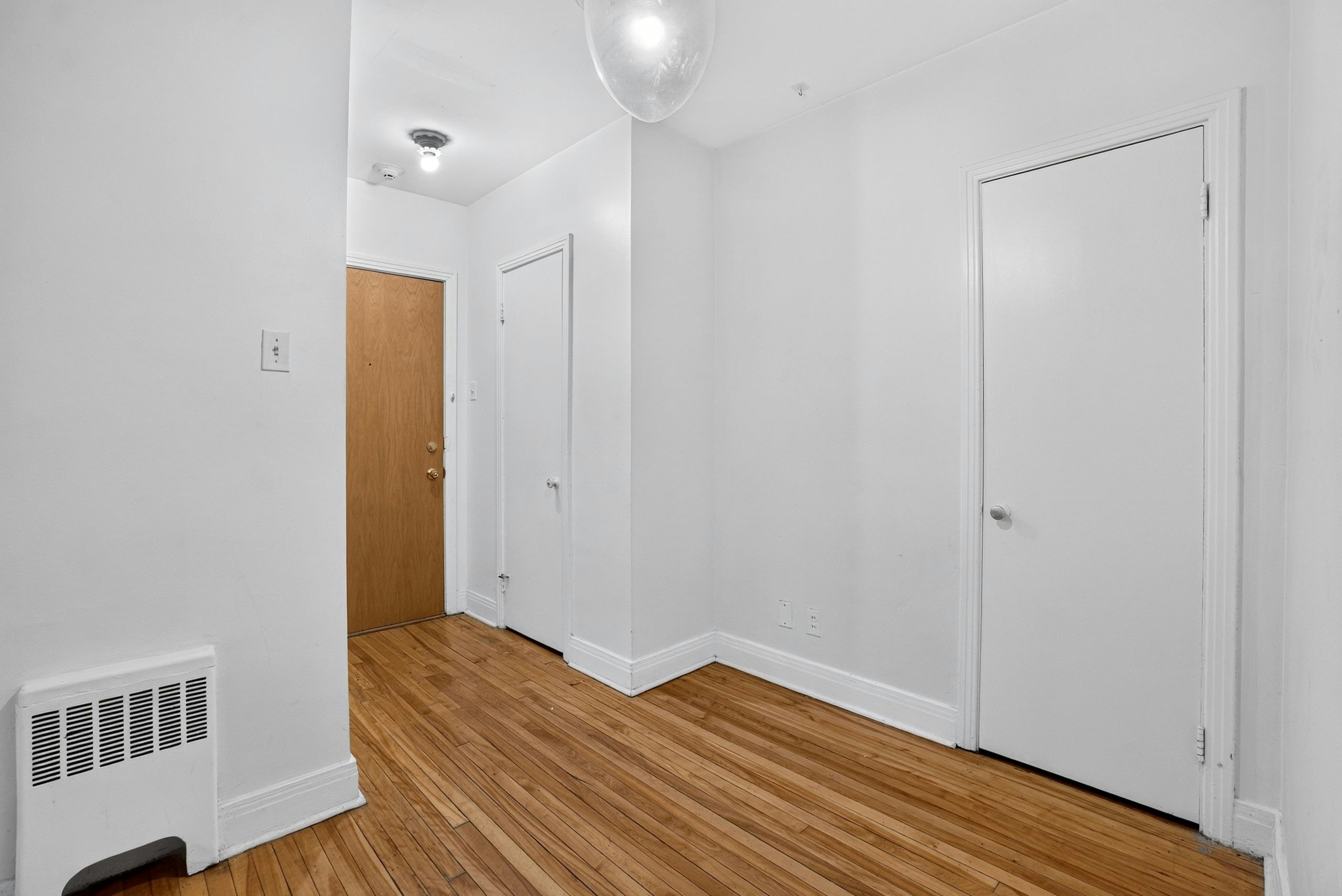 APT 6-4455 Avenue Dupuis, Montréal, QC, H3T 1E7 - 2