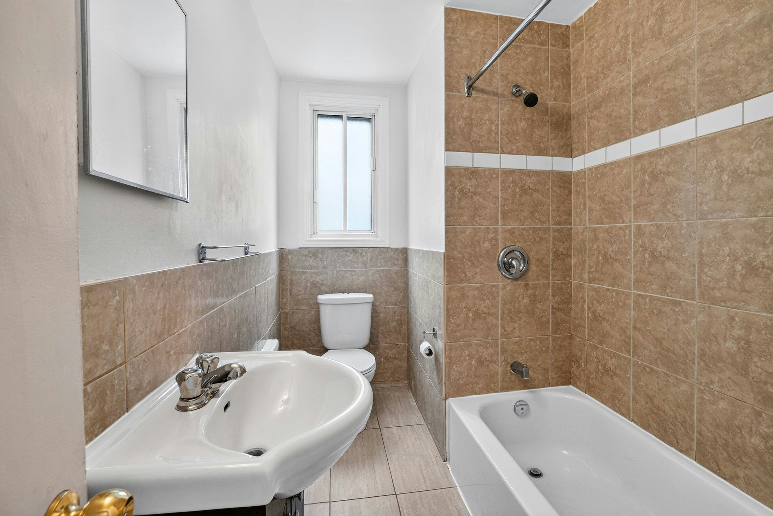 APT 6-4455 Avenue Dupuis, Montréal, QC, H3T 1E7 - 8