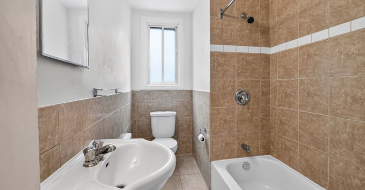 APT 6-4455 Avenue Dupuis, Montréal, QC, H3T 1E7 - 8