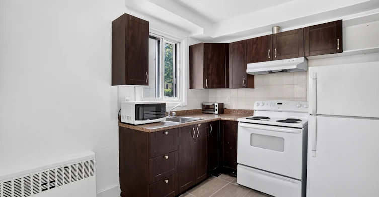 APT 6-4455 Avenue Dupuis, Montréal, QC, H3T 1E7 - 5