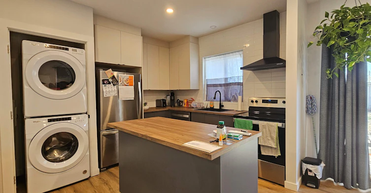 594-588 Rue Lepailleur, Montréal, QC, H1L 6C6
