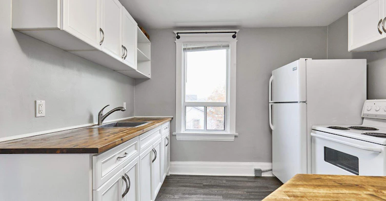 1-82 Nassau Street, Oshawa, ON, L1J 4A4 - 2