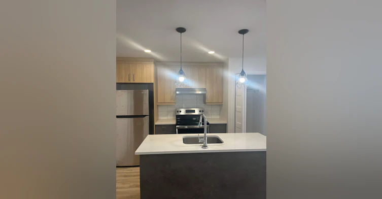 102-11140 Rue Dorchester, Montréal-Est, QC, H1B 1Z5