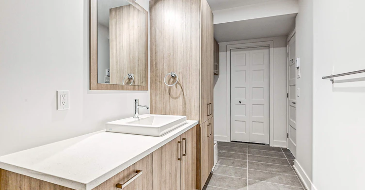 402-11140 Rue Dorchester, Montréal-Est, QC, H1B 1Z5 - 8