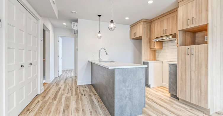 402-11140 Rue Dorchester, Montréal-Est, QC, H1B 1Z5 - 9