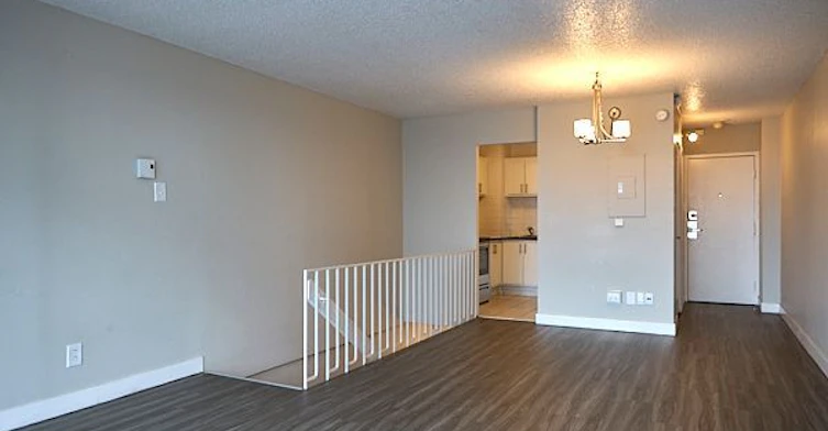 1818-101 Place Charles Le Moyne, Longueuil, QC, J4K 2T3 - 2