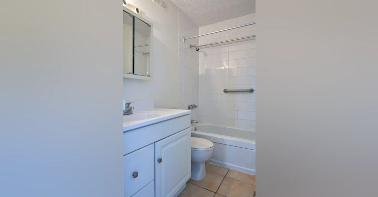 1004-99 Place Charles Le Moyne, Longueuil, QC, J4K 2T2 - 7