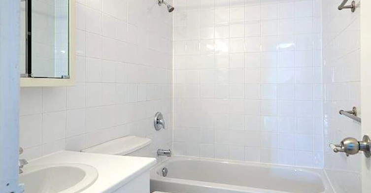 1004-99 Place Charles Le Moyne, Longueuil, QC, J4K 2T2 - 5