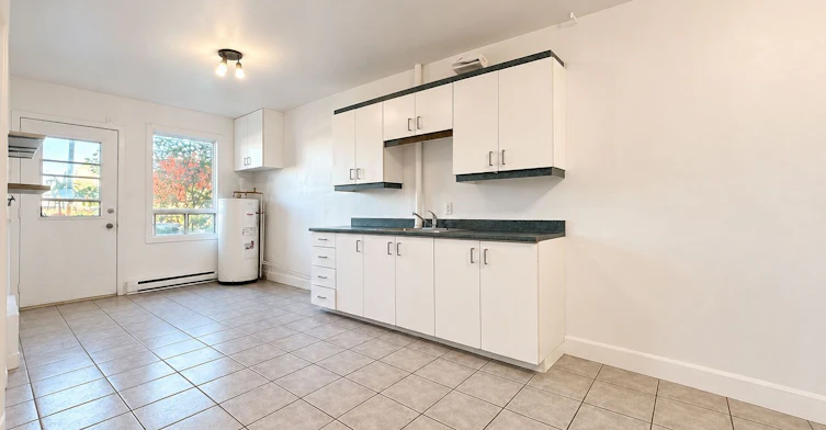 7971A-7971 A 15e Avenue, Montréal, QC, H1Z 3N5 - 2