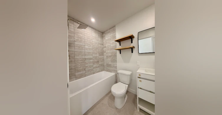 262-5501 Wellington Street, Montréal, QC, H4H 1N5 - 2