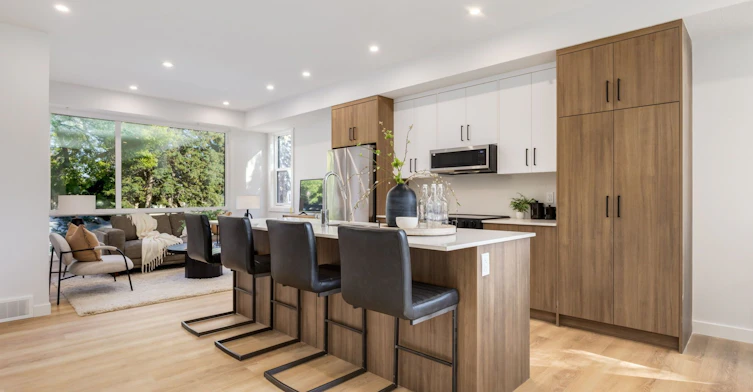 104R-3739 Glenbrook Drive Southwest, Calgary, AB, T3E 4L8 - 3