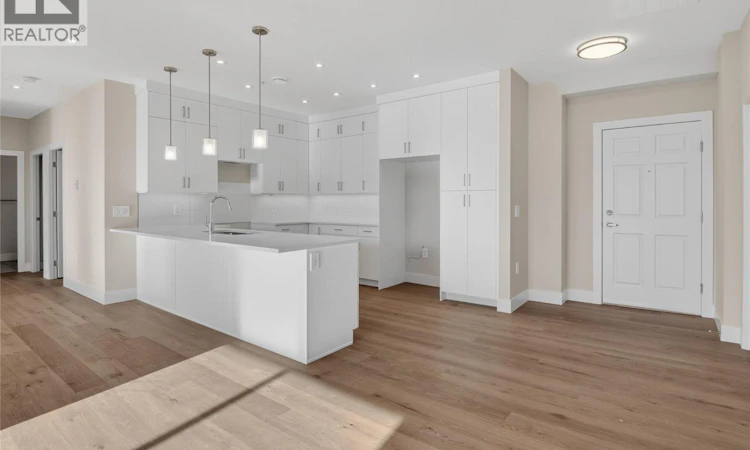1303-3362 Skaha Lake Road