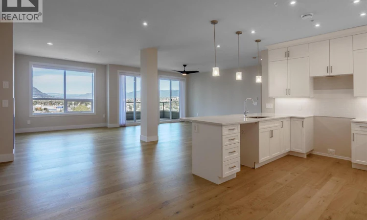 1301-3362 Skaha Lake Road