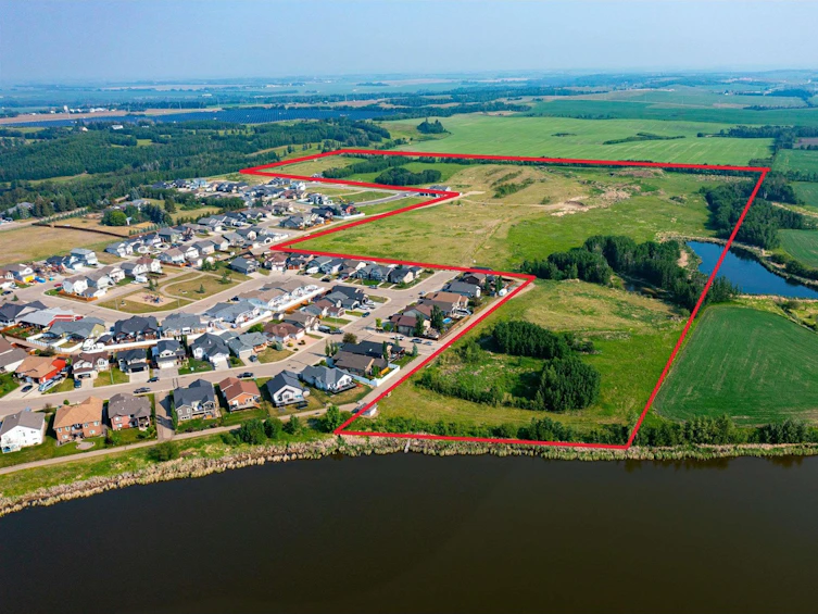 6740 Cedar Wy, Innisfail, AB, T4G 0A5