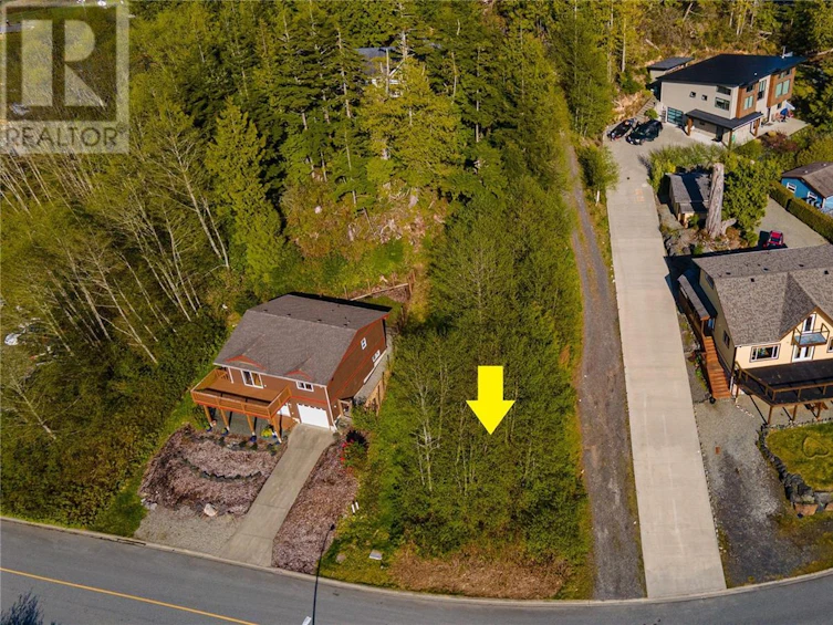 338 Pacific Crescent, Ucluelet, BC, V0R 3A0 - 2