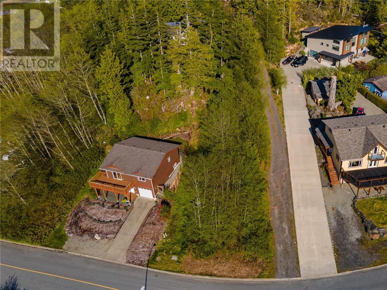 338 Pacific Crescent, Ucluelet, BC, V0R 3A0 - 3
