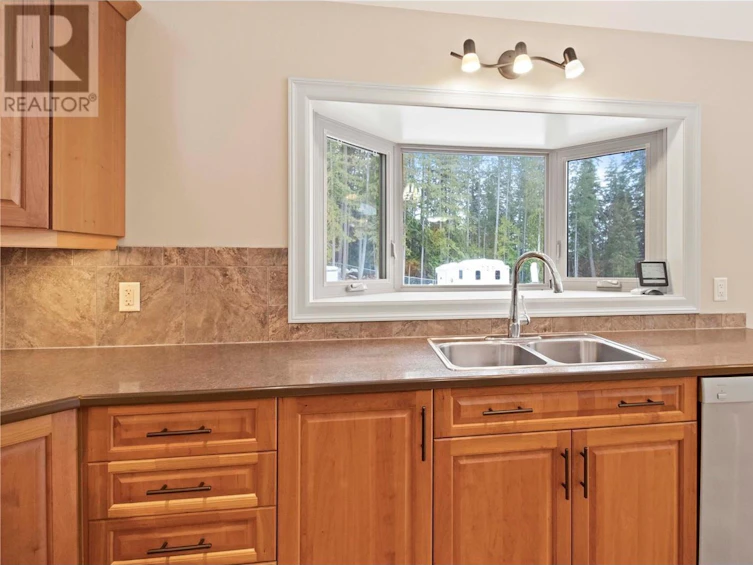 8-8253 97a Highway, Mara, BC, V0E 2K0 - 23