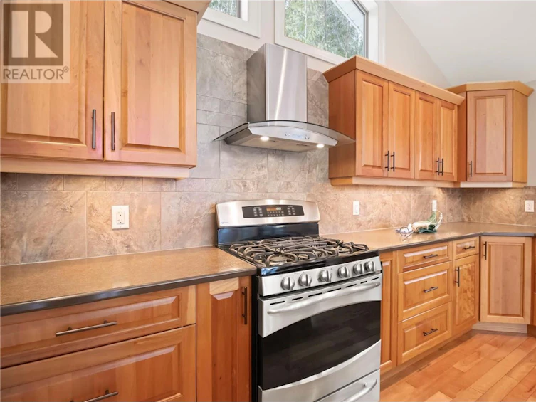 8-8253 97a Highway, Mara, BC, V0E 2K0 - 27