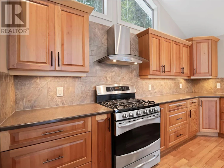 8-8253 97a Highway, Mara, BC, V0E 2K0 - 28