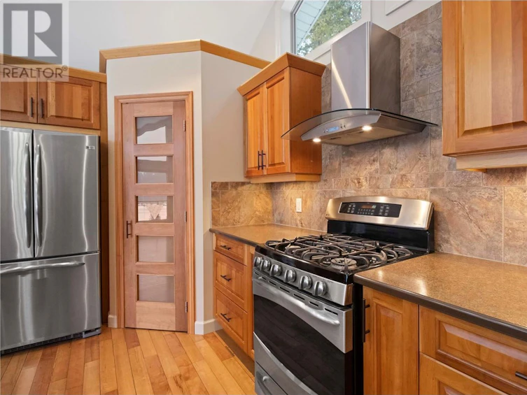 8-8253 97a Highway, Mara, BC, V0E 2K0 - 29