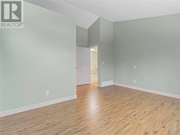 8-8253 97a Highway, Mara, BC, V0E 2K0 - 44