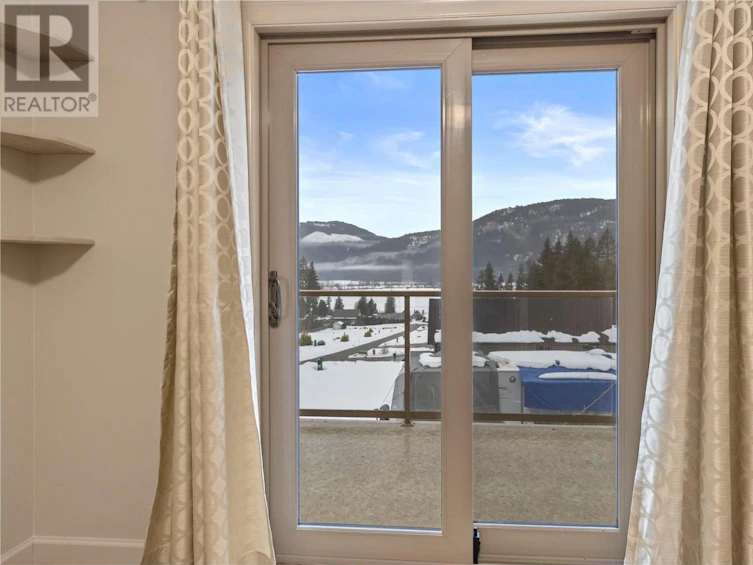 8-8253 97a Highway, Mara, BC, V0E 2K0 - 52
