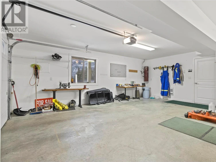 8-8253 97a Highway, Mara, BC, V0E 2K0 - 86