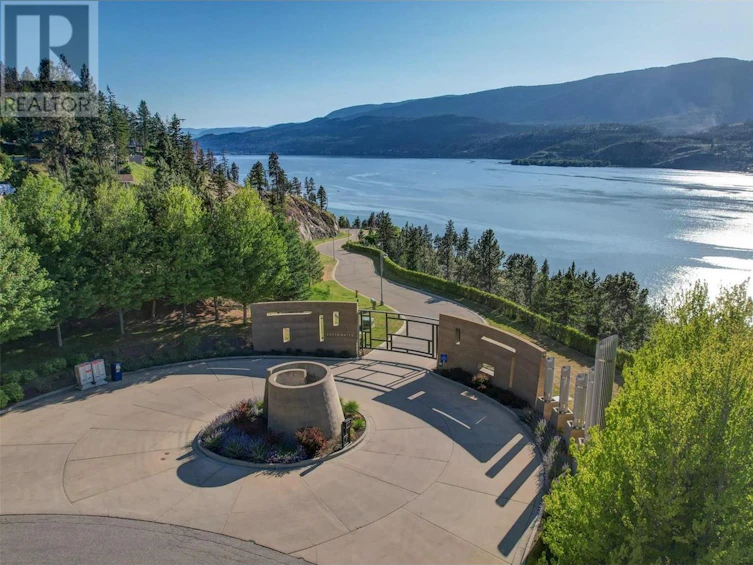 22-180 Sheerwater Court, Kelowna, BC, V1V 2X1