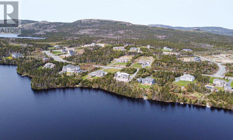 13-15 Mountain Crescent