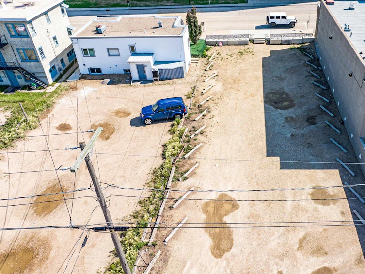 4828 51 Street, Red Deer, AB, T4N 2C6 - 7